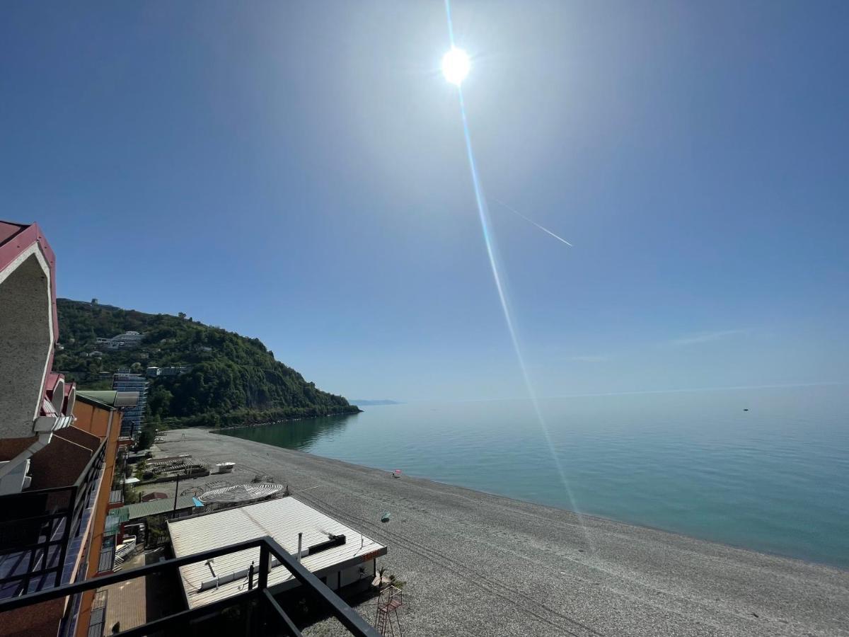 Hotel Lazuri In Kvariati Zewnętrze zdjęcie